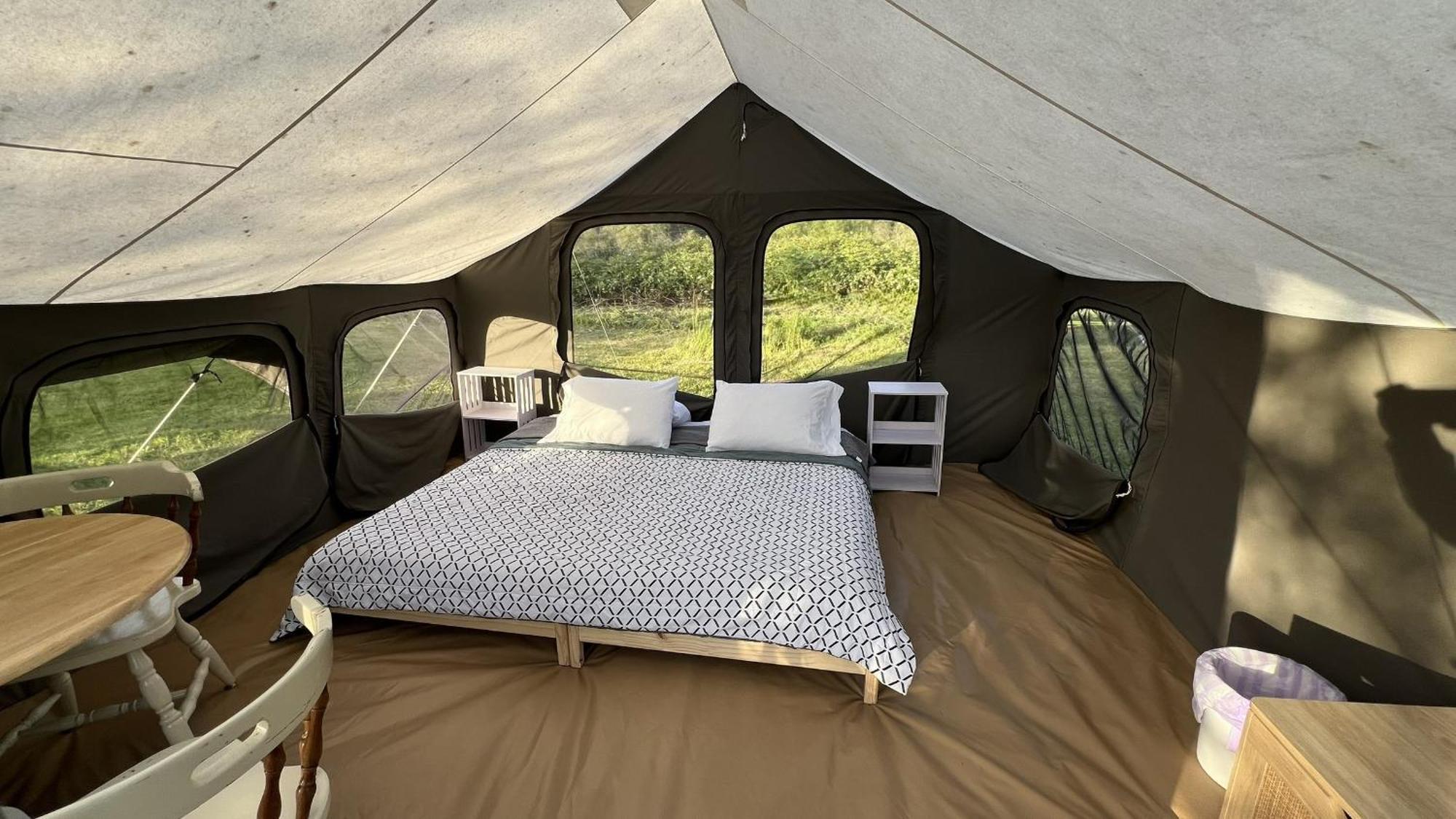 Glamping Tent On The River Klamath Esterno foto